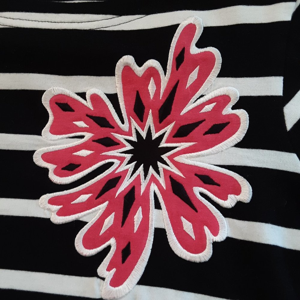 SALE Bob Mackie black and cream knit top EUC